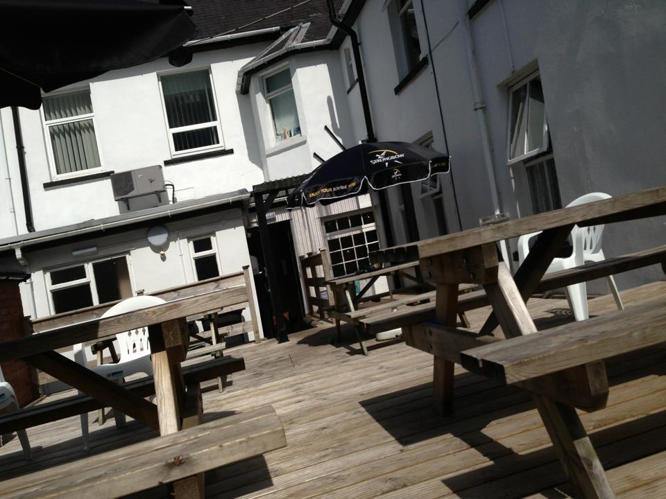 Coach & Horses Bed and Breakfast Tredegar Eksteriør billede