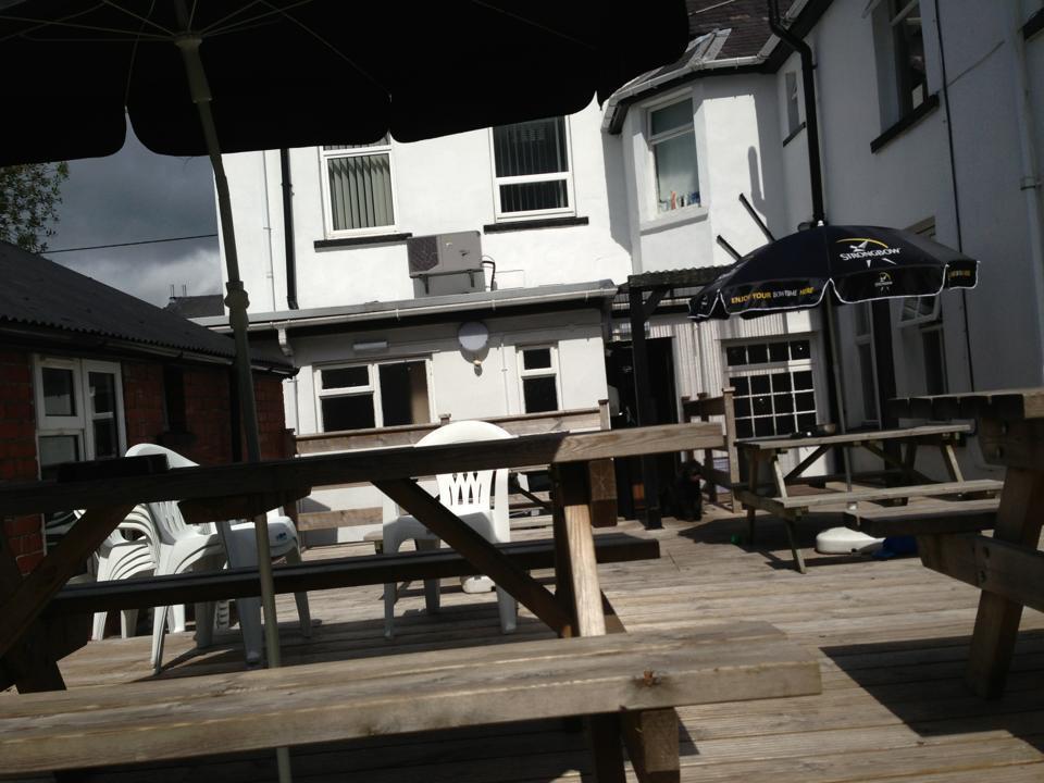 Coach & Horses Bed and Breakfast Tredegar Eksteriør billede